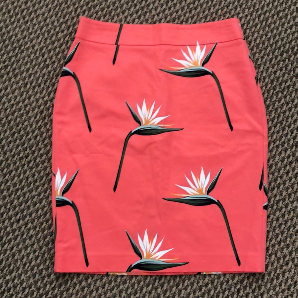 🌸ANN TAYLOR Floral Skirt🌸
